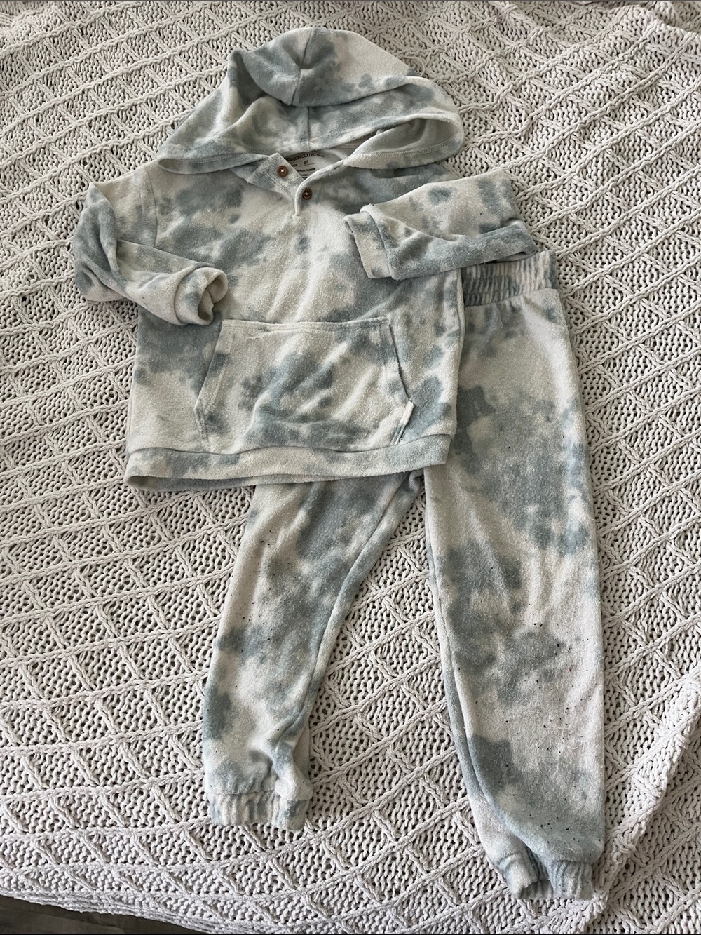 Kids Cozy Tie-Dye Hoodie & Jogger Set - Gray/White